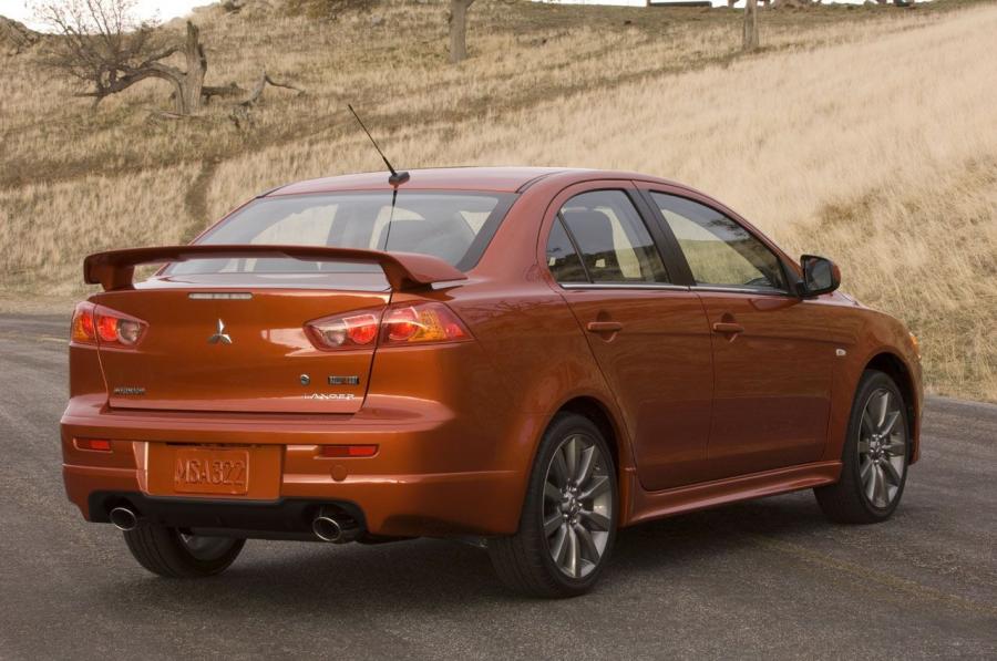  Mitsubishi Lancer Ralliart 2009 года  (фото 10 из 19)